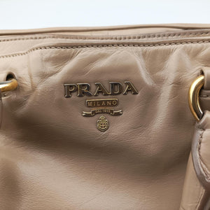 Pre-owned Prada Vitello Shine Argilla Beige Leather shoulderbag | stylenewstar