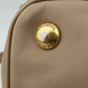 Pre-owned Prada Vitello Shine Argilla Beige Leather shoulderbag | stylenewstar