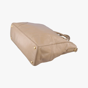 Pre-owned Prada Vitello Shine Argilla Beige Leather shoulderbag | stylenewstar