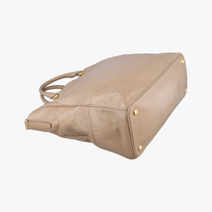 Pre-owned Prada Vitello Shine Argilla Beige Leather shoulderbag | stylenewstar