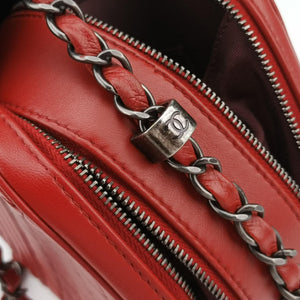 Pre-owned Chanel Coco Boy Camera Case Red lambskin A92655 shoulderbag | stylenewstar