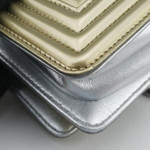 Secondhand Chanel BOY CHANEL Golden Patent Leather A67085 shoulderbag | stylenewstar