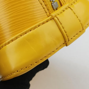 Secondhand Louis Vuitton Alma BB Citrine Epi M40866 shoulderbag | stylenewstar