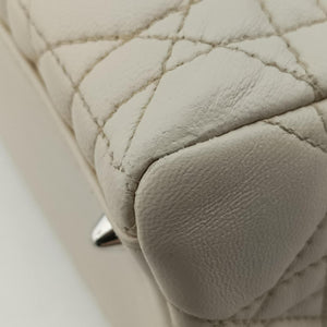 Secondhand Christian Dior Lady Dior Beige lambskin shoulderbag | stylenewstar