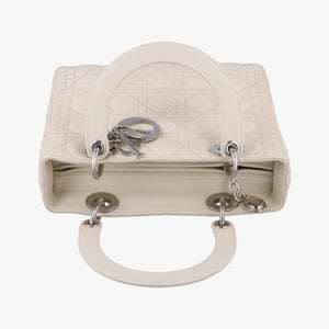 Secondhand Christian Dior Lady Dior Beige lambskin shoulderbag | stylenewstar