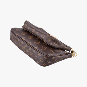 Vintage Louis Vuitton Multi Pochette Accessoir brown×khaki Monogram Canvas M44813 shoulderbag | stylenewstar