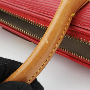 Pre-owned Louis Vuitton Dock PM Red epi M93246 shoulderbag | stylenewstar