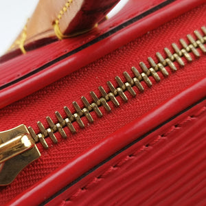 Pre-owned Louis Vuitton Dock PM Red epi M93246 shoulderbag | stylenewstar