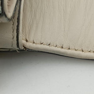 Vintage Gucci Broadway Tiger Head White Leather 453777 shoulderbag | stylenewstar
