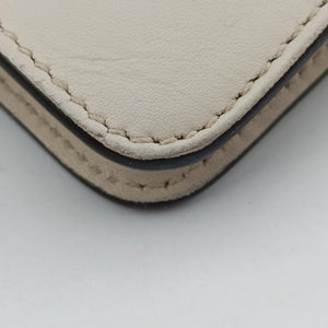 Vintage Gucci Broadway Tiger Head White Leather 453777 shoulderbag | stylenewstar