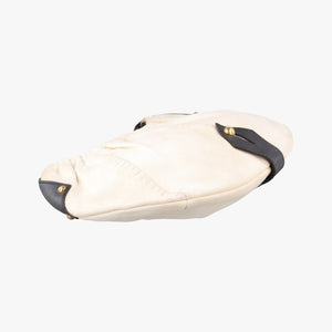 Secondhand Yves Saint Laurent Mombasa White canvas 151211 handbag | stylenewstar