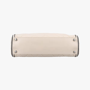 Pre-owned Chanel East West 2.55 White lambskin A37696 shoulderbag | stylenewstar