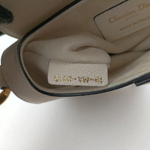 Pre-owned Christian Dior Saddle White Leather handbag | stylenewstar