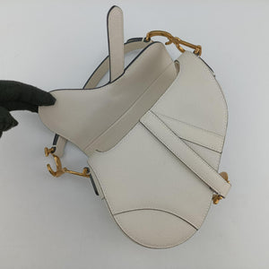 Pre-owned Christian Dior Saddle White Leather handbag | stylenewstar
