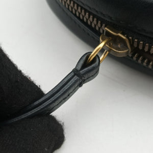 Pre-owned Gucci GG Marmont Black Leather 476434 bum bag/waist bag | stylenewstar