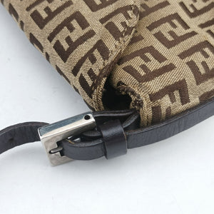 Pre-owned Fendi Zucchino Baguette Beige ×Brown Canvas×Leather 8BR002 handbag | stylenewstar