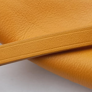 Pre-owned Celine Trifold Yellow Leather 178883 handbag | stylenewstar