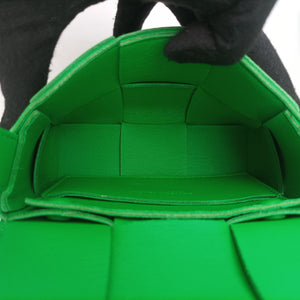 Vintage Bottega Veneta candy cassette Green lambskin shoulderbag | stylenewstar