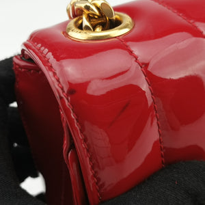 Vintage Yves Saint Laurent VICKY Red Patent Leather 538439 shoulderbag | stylenewstar