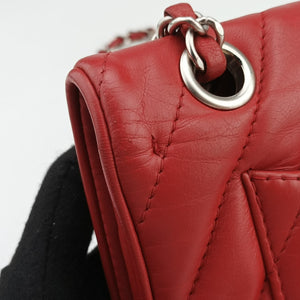 Vintage Chanel Chevron Jersey Trim Leo Lion Red Leather A49312 shoulderbag | stylenewstar