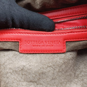 Pre-owned Bottega Veneta Intrecciato Red lambskin handbag | stylenewstar
