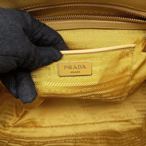 Vintage Prada Galleria Yellow SAFFIANO Leather BN1786 shoulderbag | stylenewstar