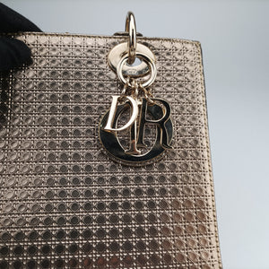 Pre-owned Christian Dior Lady Dior Golden Patent Leather shoulderbag | stylenewstar