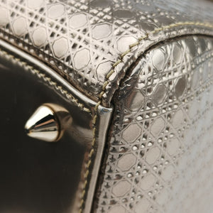 Pre-owned Christian Dior Lady Dior Golden Patent Leather shoulderbag | stylenewstar