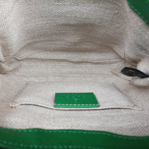 Pre-owned Gucci Nubuck Tigrette Chain Green suede 290684 shoulderbag | stylenewstar