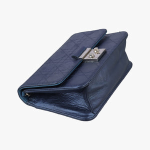 Secondhand Christian Dior new lock Blue Leather shoulderbag | stylenewstar