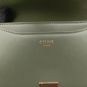 Pre-owned Celine Besace 16 Small Green Leather W-SL-2 shoulderbag | stylenewstar