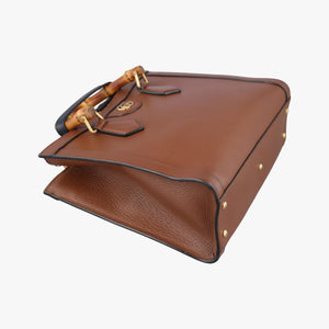Pre-owned Gucci Diana Brown leather 702721 shoulderbag | stylenewstar