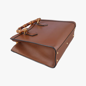 Pre-owned Gucci Diana Brown leather 702721 shoulderbag | stylenewstar