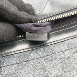 Pre-owned Louis Vuitton DANIEL MM Noir Damier Graphite N58029 shoulderbag | stylenewstar