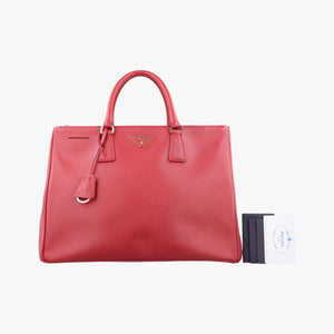 Vintage Prada Galleria Red SAFFIANO Leather BN1786 handbag | stylenewstar