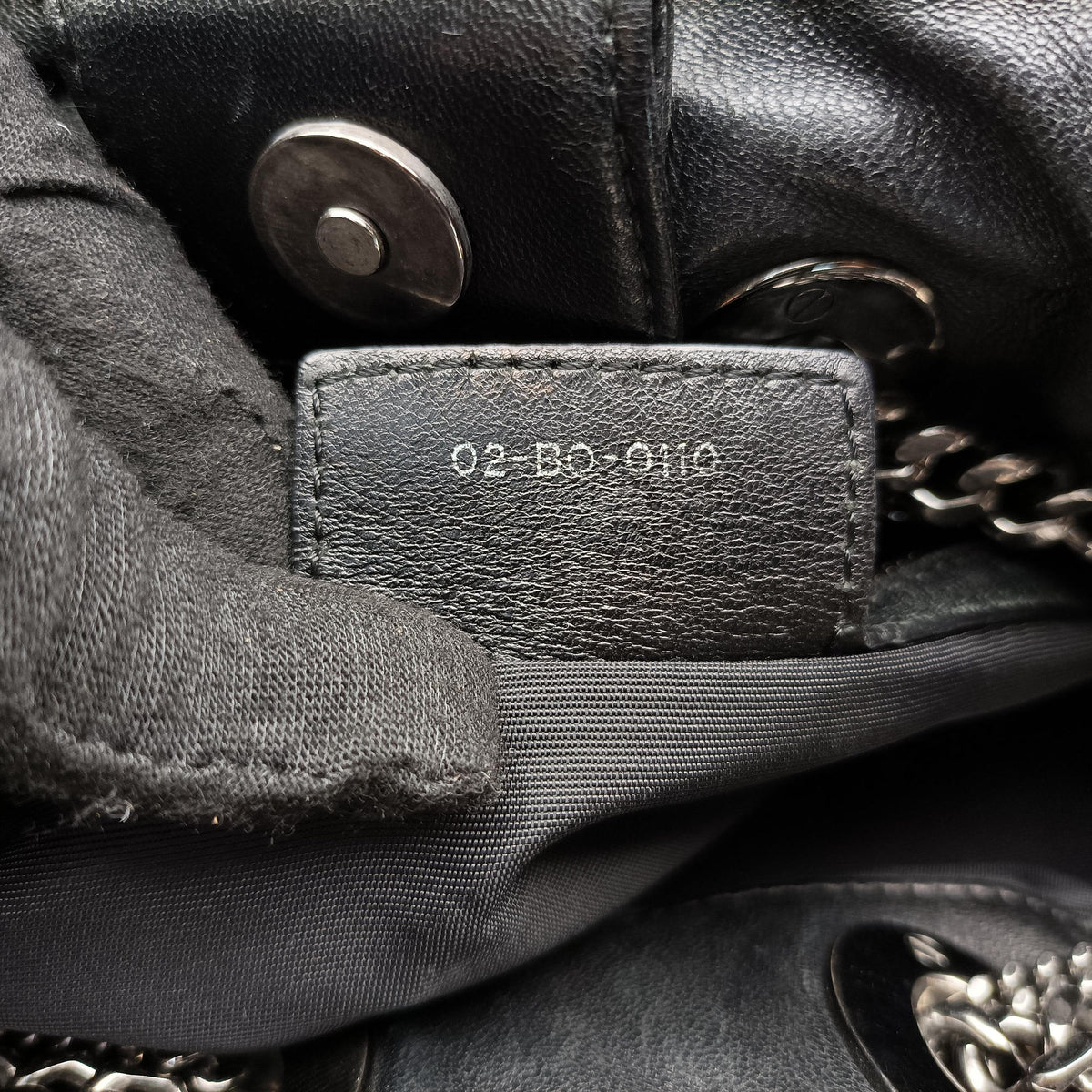 Pre-owned Christian Dior Cannage stitching Black Lambskin  handbag | stylenewstar