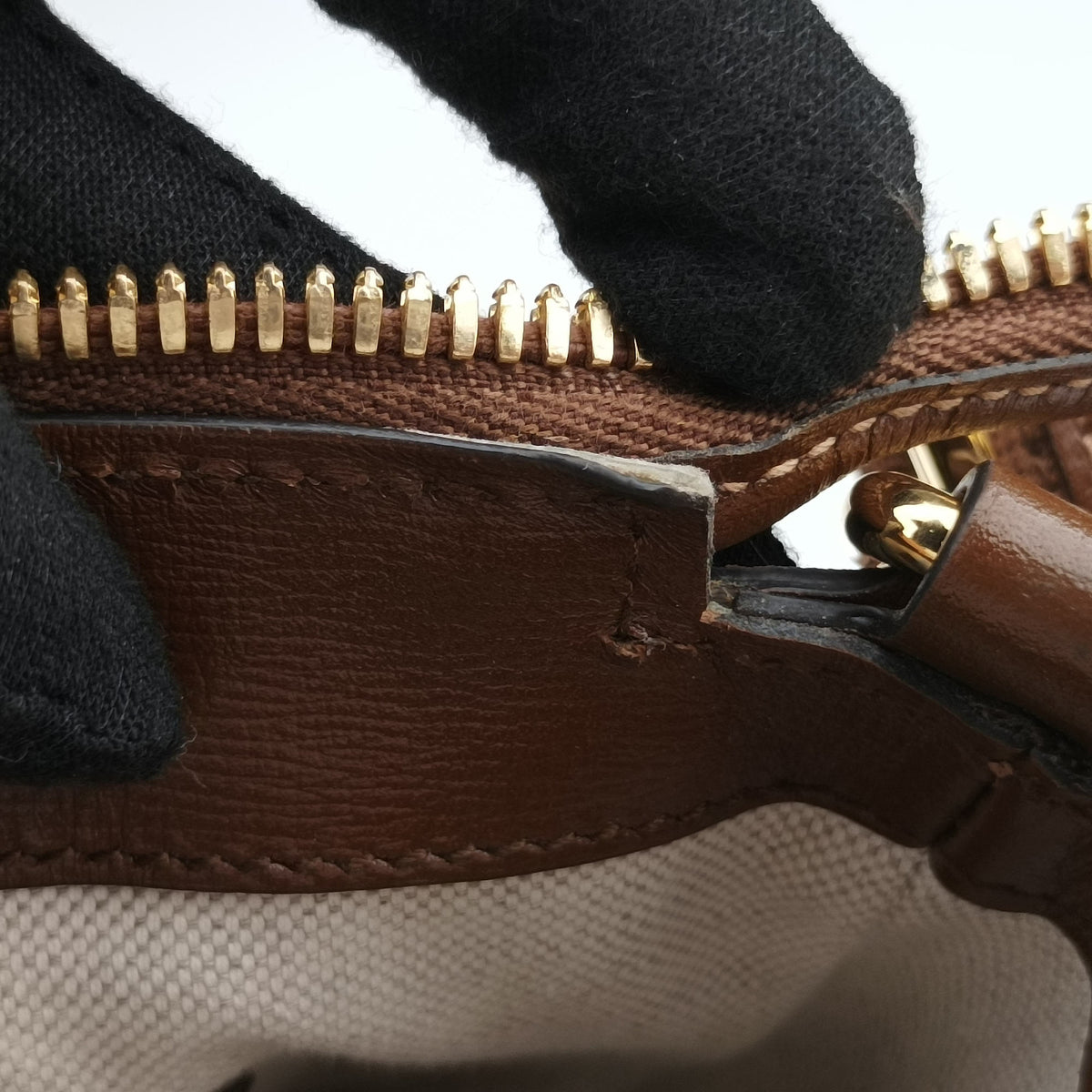 Vintage Gucci GG RETRO Messenger Beige×Brown PVC coated canvas×leather 681021 shoulderbag | stylenewstar