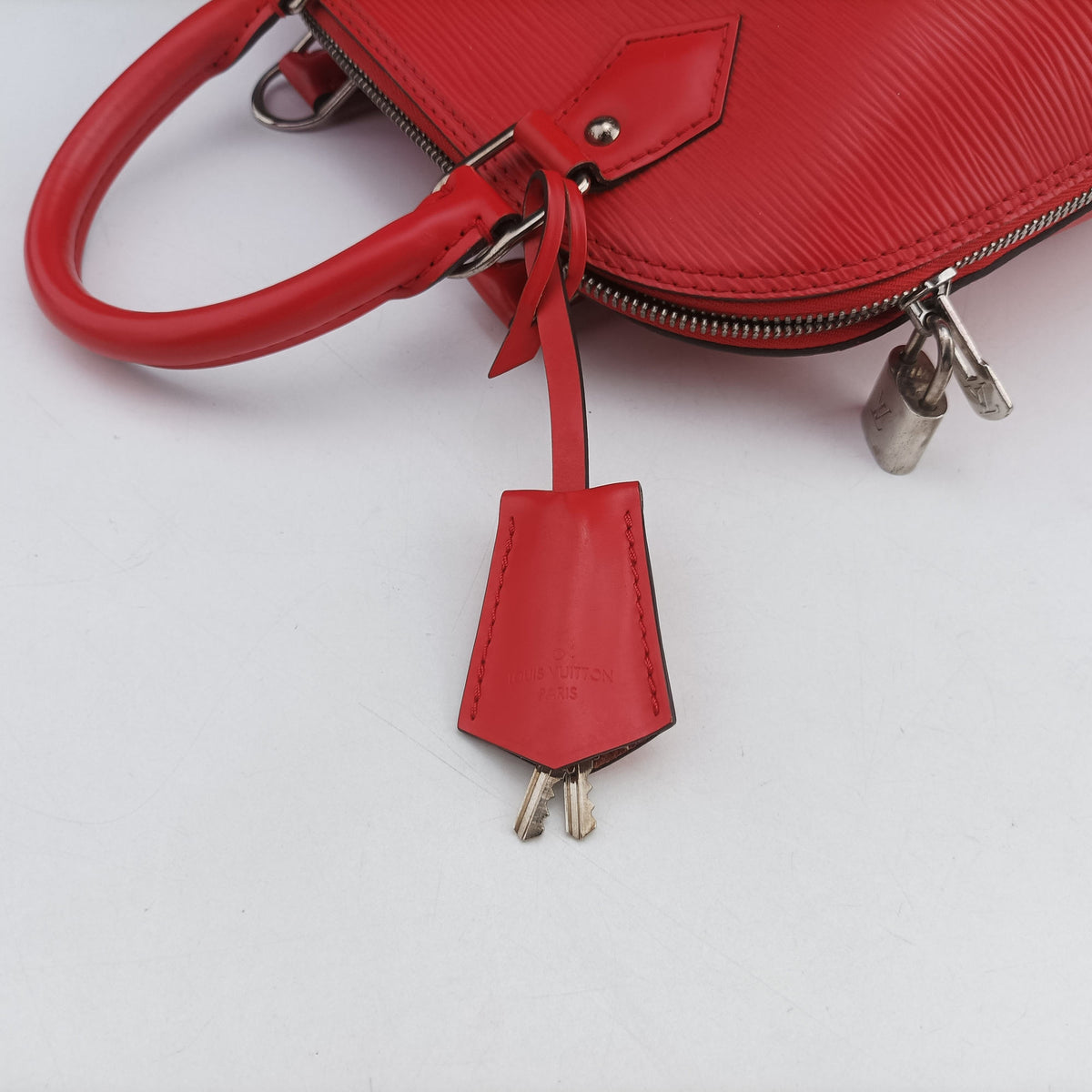 Pre-owned Louis Vuitton Alma BB CARMIN Epi M40850 shoulderbag | stylenewstar