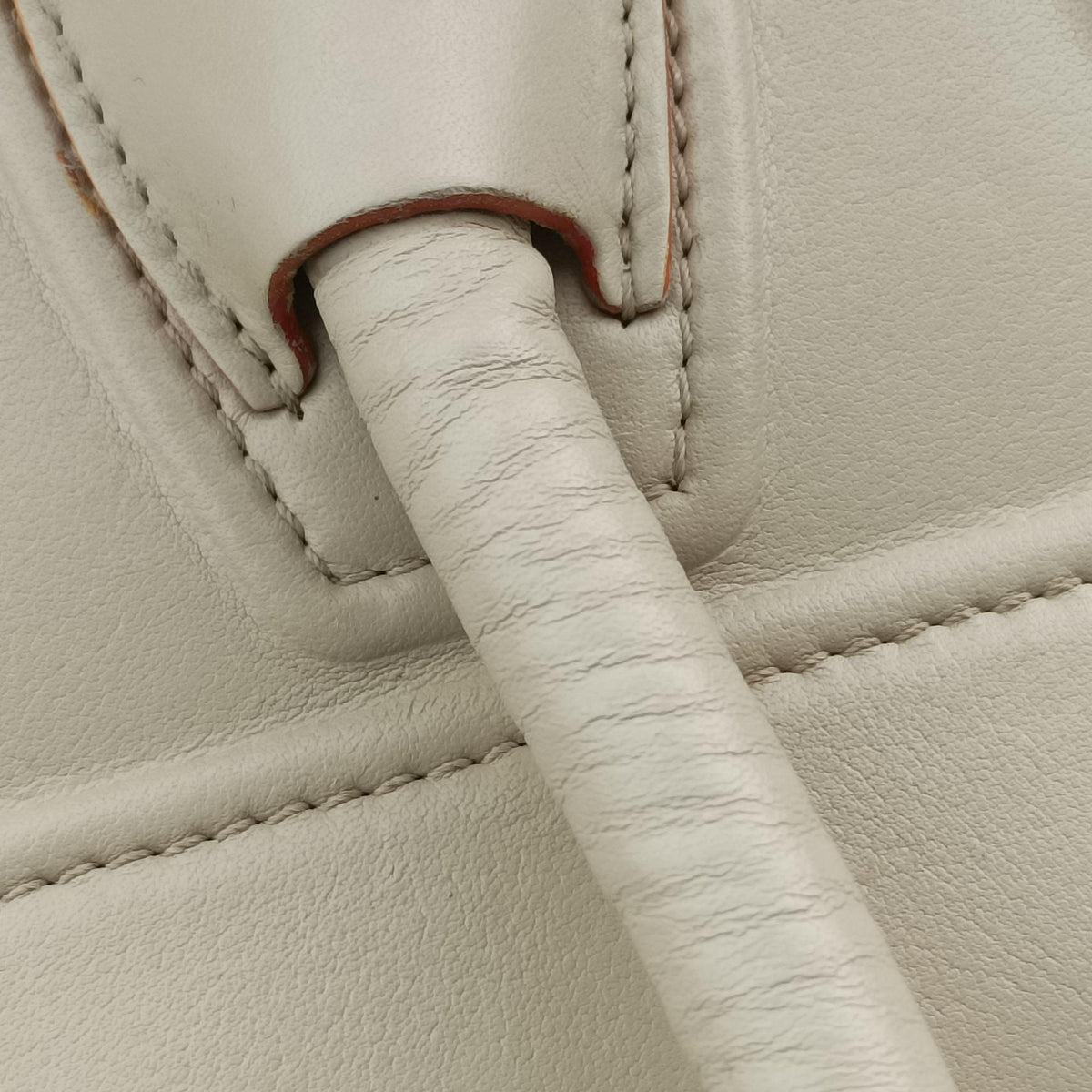 Pre-owned Celine Luggage Small Square Phantom Beige Leather  handbag | stylenewstar