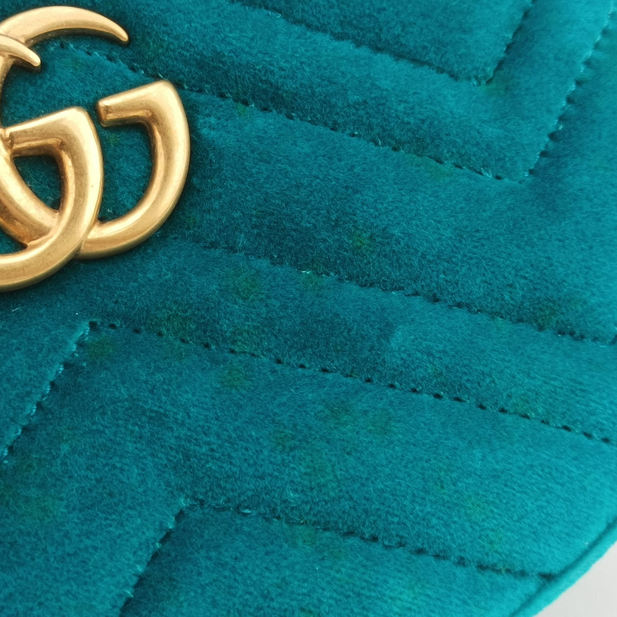 Pre-owned Gucci GG Marmont Blue velour 476434 bum bag/waist bag | stylenewstar