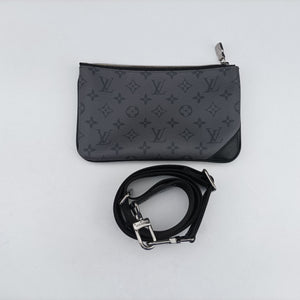 Secondhand Louis Vuitton Trio Messenger Gris Monogram Shadow M46603 shoulderbag | stylenewstar