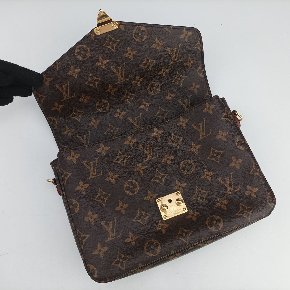 Pre-owned Louis Vuitton Pochette Metis MM Brown Monogram canvas M44875 shoulderbag | stylenewstar