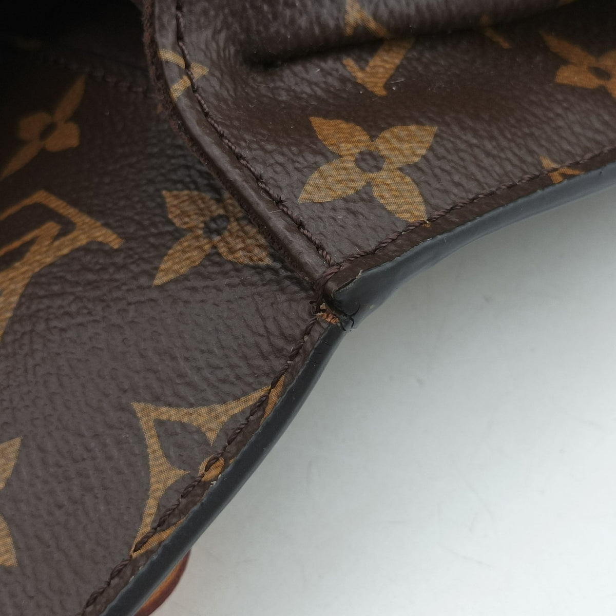 Pre-owned Louis Vuitton Pochette Metis MM Brown Monogram canvas M44875 shoulderbag | stylenewstar