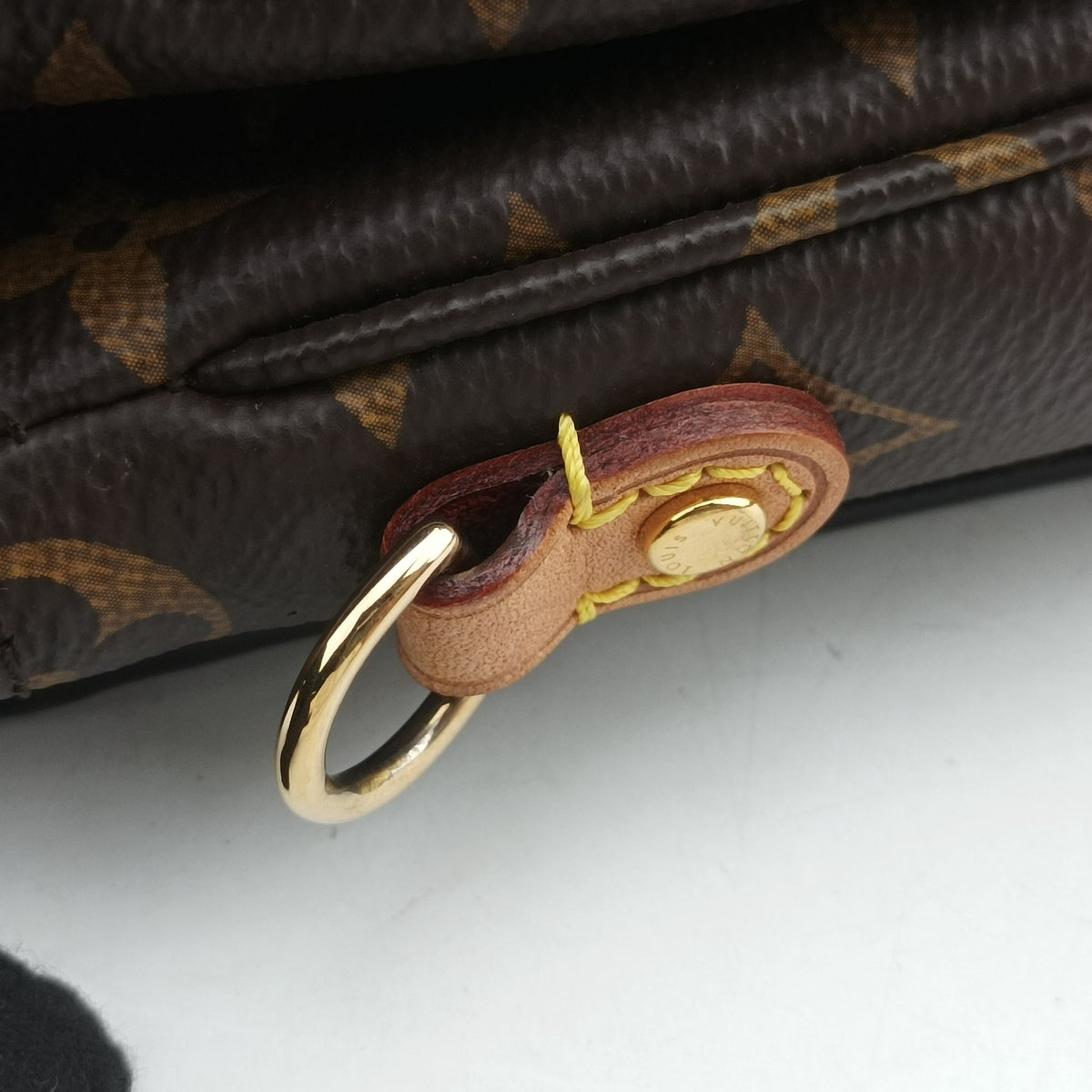 Pre-owned Louis Vuitton Pochette Metis MM Brown Monogram canvas M44875 shoulderbag | stylenewstar