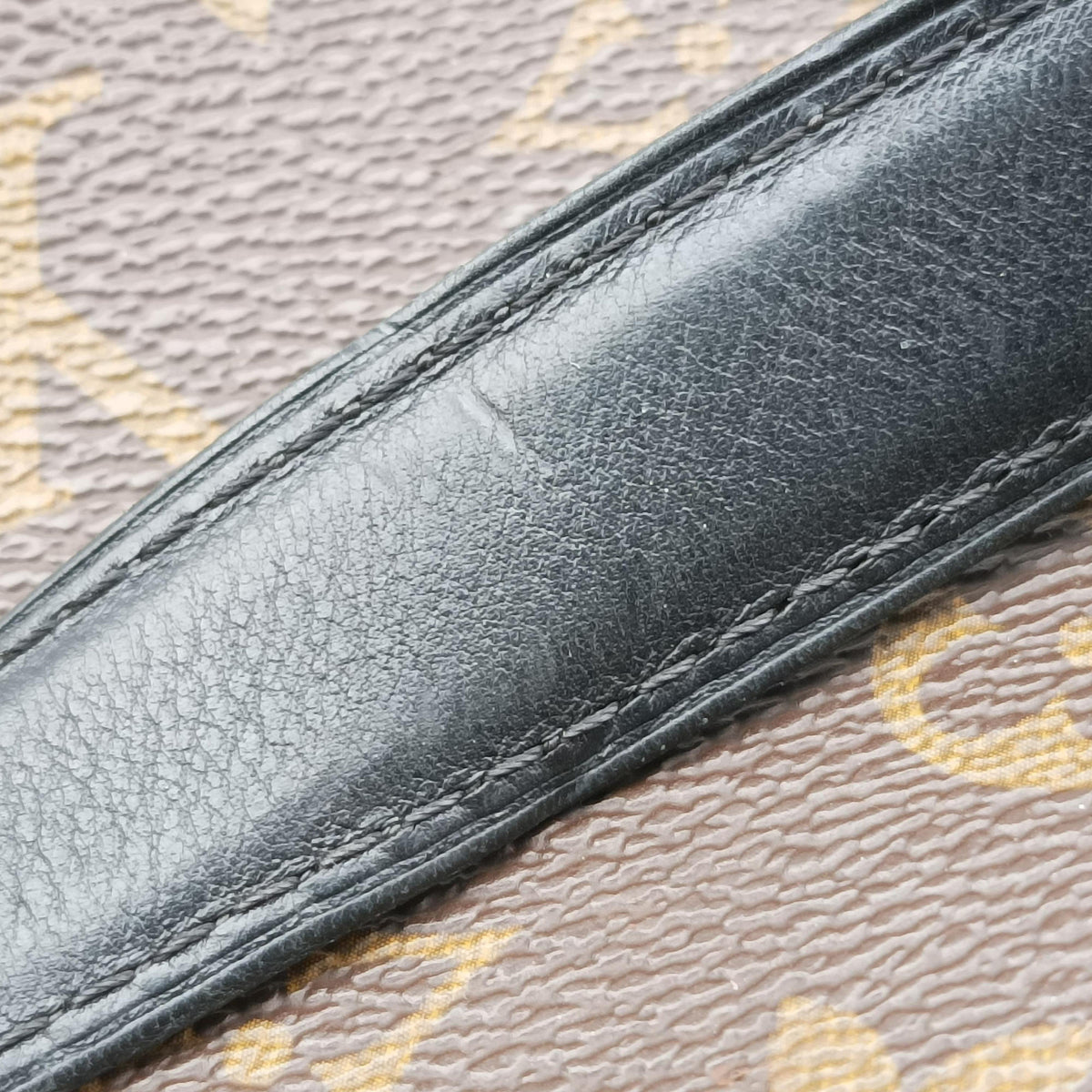 Pre-owned Louis Vuitton KITAN Brown×black Monogram Macassar M40388 shoulderbag | stylenewstar