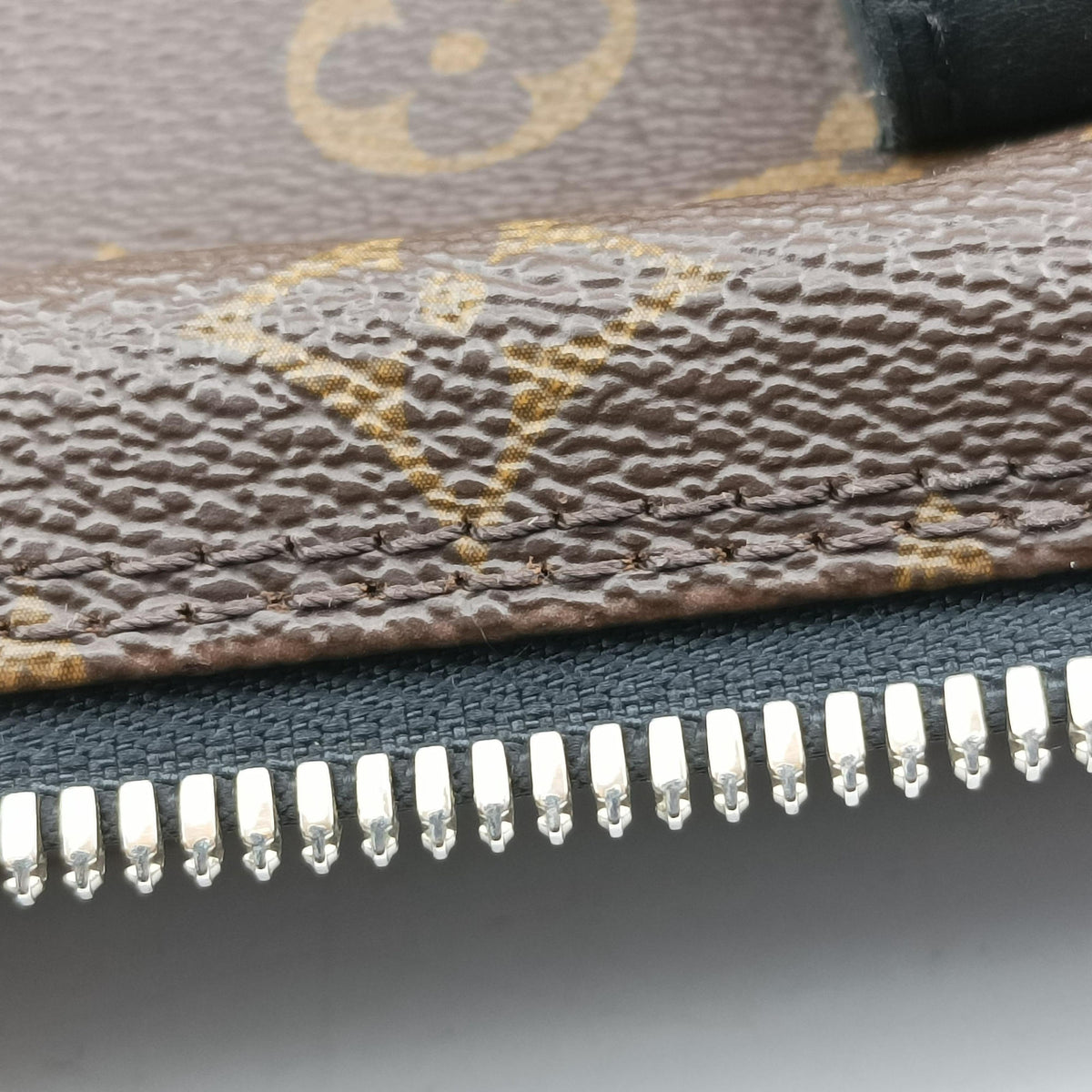 Pre-owned Louis Vuitton KITAN Brown×black Monogram Macassar M40388 shoulderbag | stylenewstar