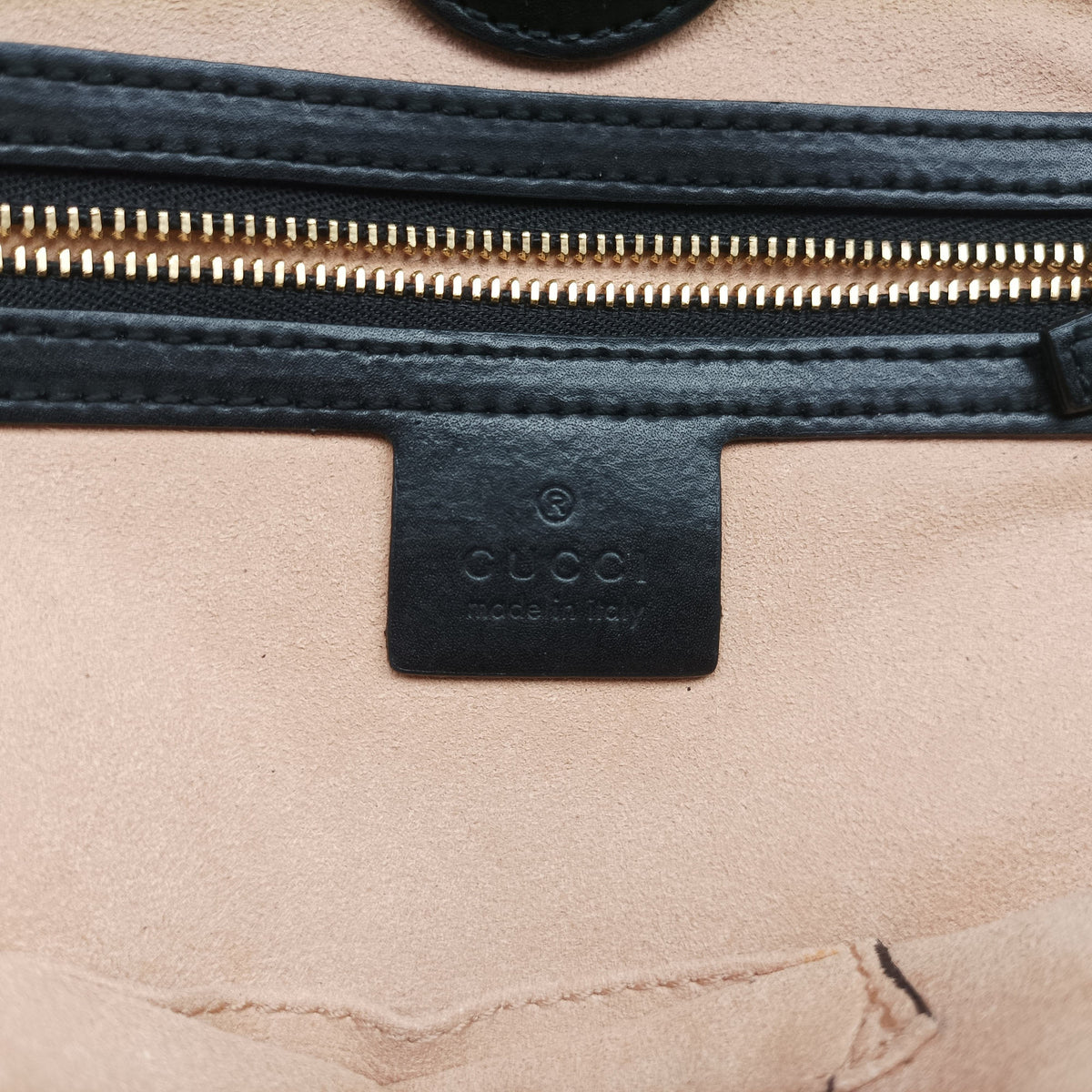 Pre-owned Gucci GG Supreme Bee Black× Beige PVC coated canvas×leather 473887 shoulderbag | stylenewstar
