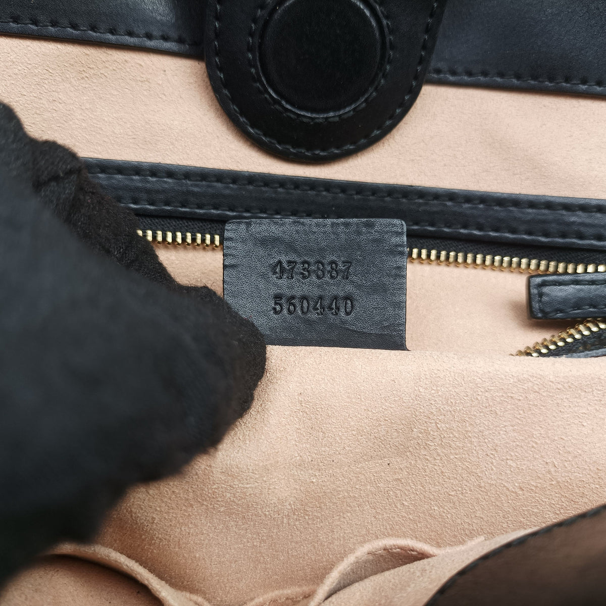 Pre-owned Gucci GG Supreme Bee Black× Beige PVC coated canvas×leather 473887 shoulderbag | stylenewstar