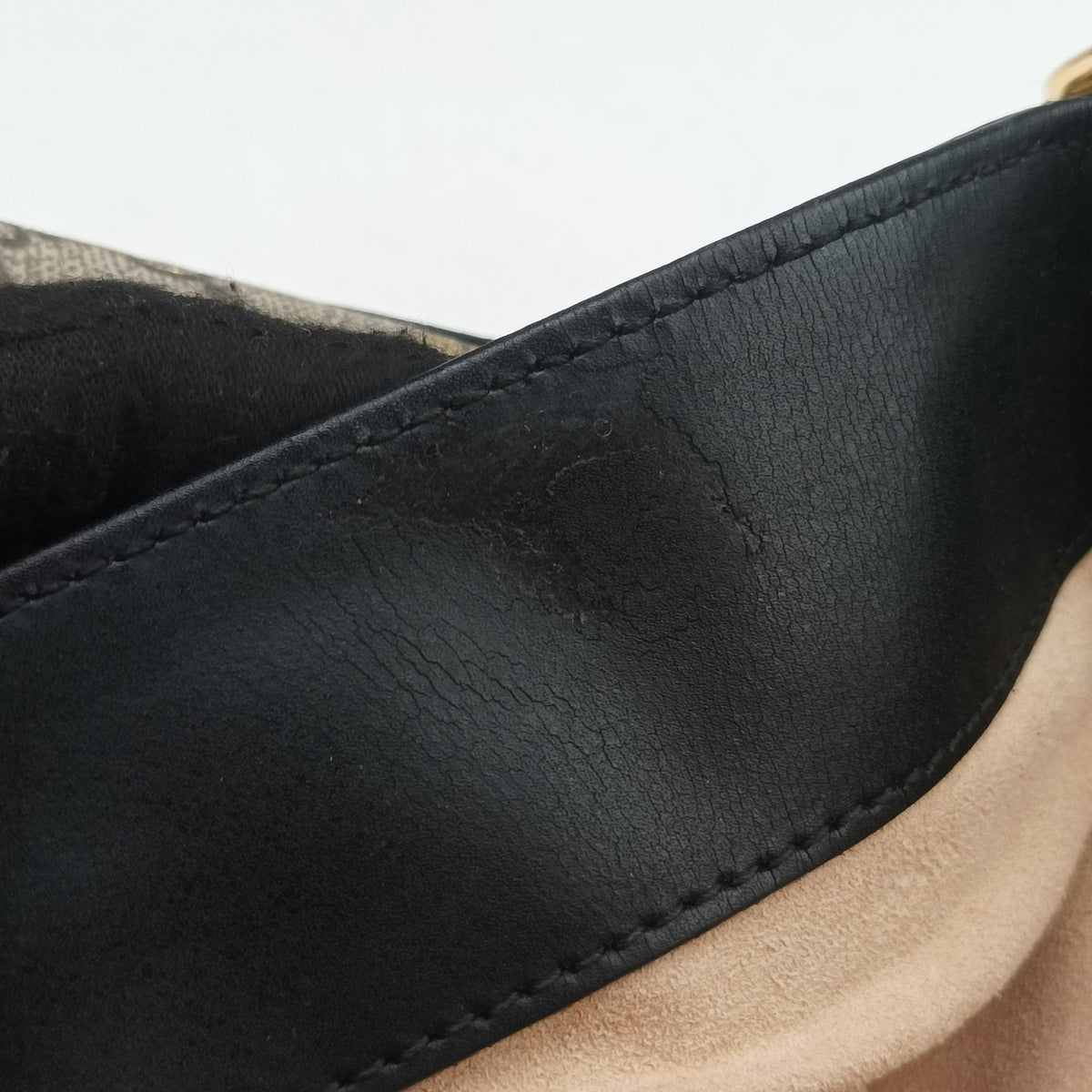 Pre-owned Gucci GG Supreme Bee Black× Beige PVC coated canvas×leather 473887 shoulderbag | stylenewstar
