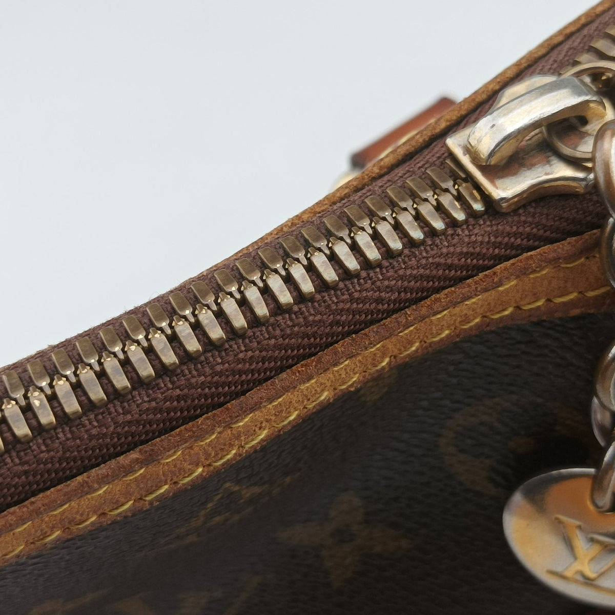 Pre-owned Louis Vuitton PALERMO PM brown Monogram Canvas M40145 shoulderbag | stylenewstar